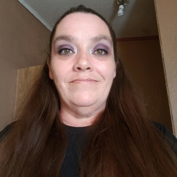 Meet your Posher, Melanie - Picture 1 of 1